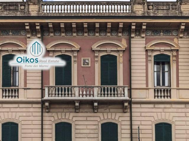 Villa in vendita a Viareggio LU