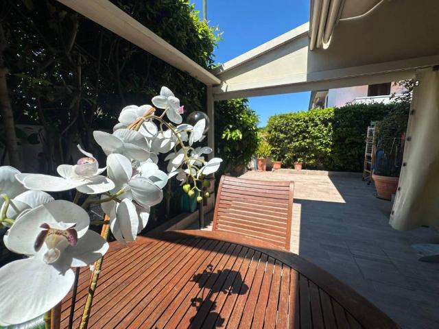Villa in vendita a Viareggio LU