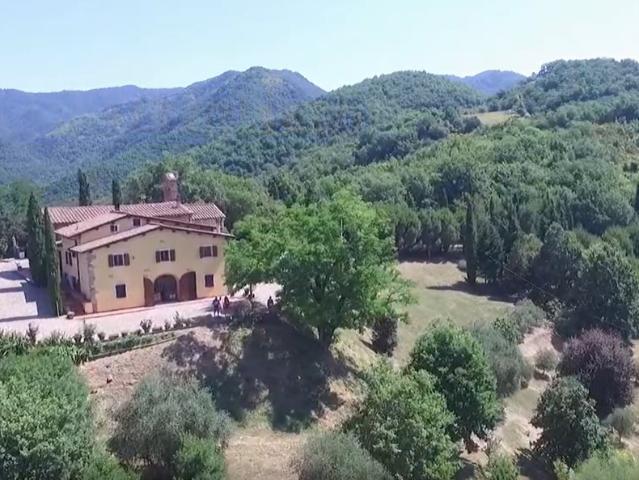 Villa in vendita a Vicchio, in ottimo stato Rif. AIFI 14 2. 500m² Vicchio