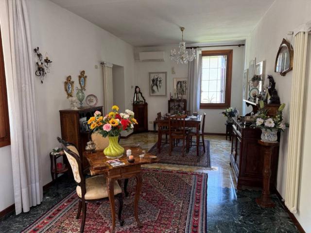 Villa in vendita a Vicenza VI