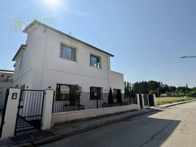 Villa in vendita a Vicenza VI