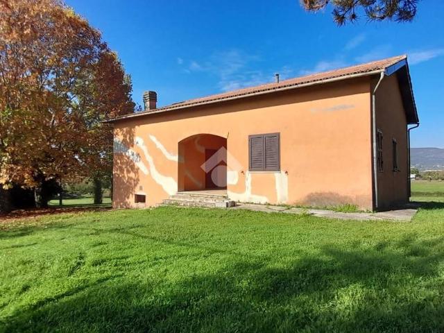 Villa in vendita a Vico nel Lazio FR