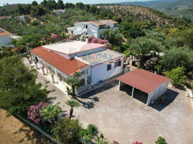 Villa in vendita a Vieste FG