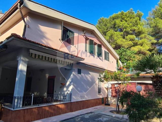 Villa in vendita a Vieste