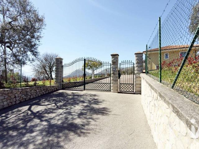 Villa in vendita a Vietri Di Potenza