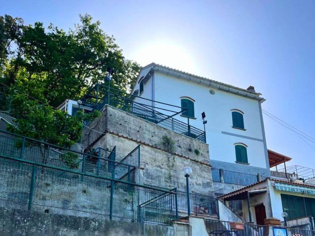 Villa in vendita a Vietri Sul Mare