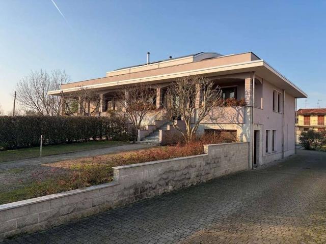 Villa in vendita a Vigevano PV