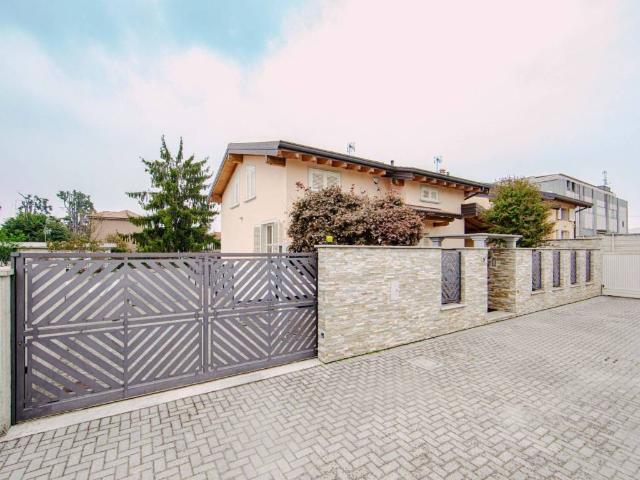 Villa in vendita a Vigevano PV