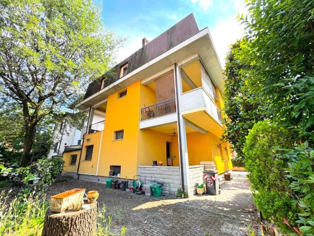 Villa in vendita a Vignola MO