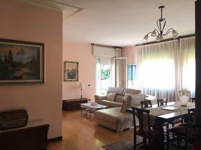 Villa in vendita a Villongo