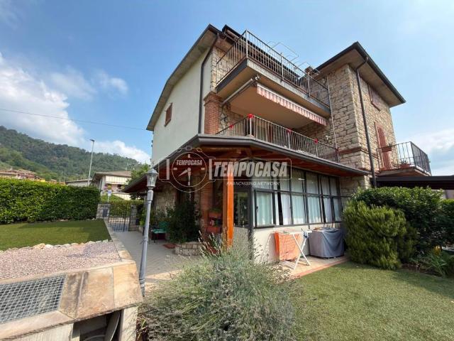 Villa in vendita a Villongo BG