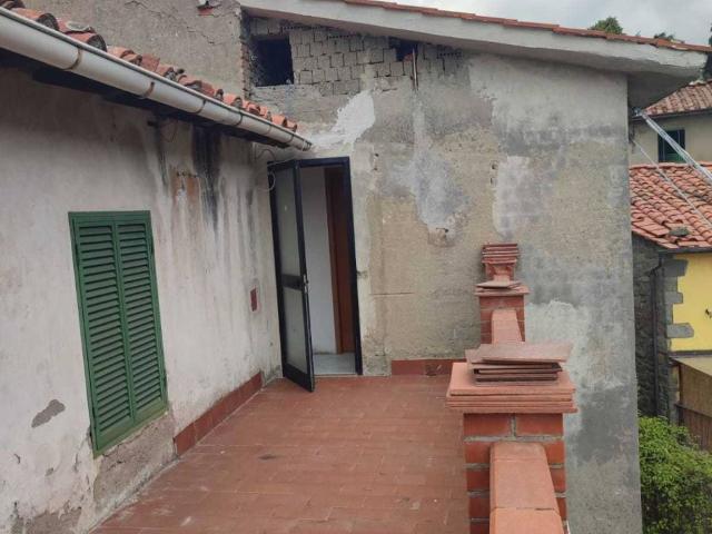 Villa in vendita a Villa Basilica LU