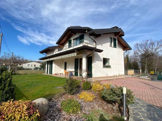 Villa in vendita a Villa Guardia CO