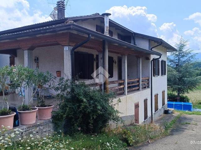 Villa in vendita a Villa Minozzo RE