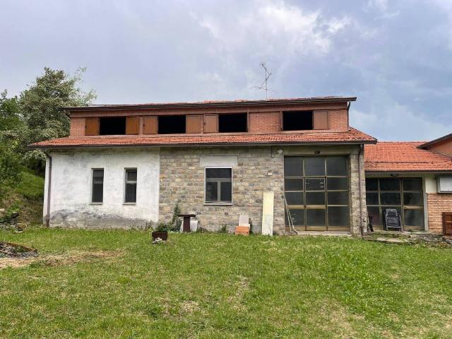 Villa in vendita a Villa Minozzo RE