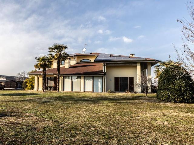 Villa in vendita a Villafalletto CN