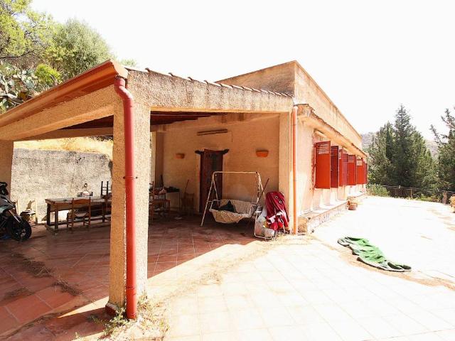 Villa in vendita a Villafrati PA