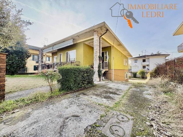 Villa in vendita a Villafranca di Verona VR