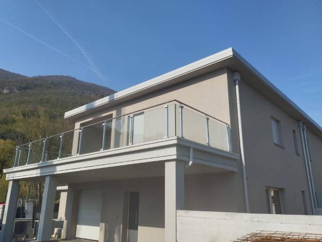 Villa in vendita a Villanuova sul Clisi BS