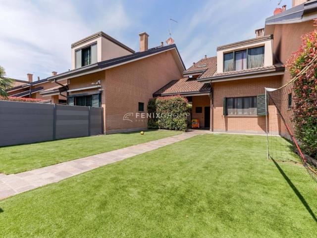 Villa in vendita a Villasanta MB