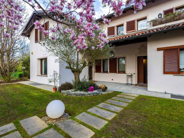 Villa in vendita a Villasanta MB