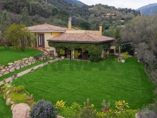 Villa in vendita a Villasimius SU