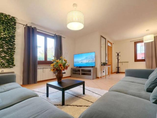 Villa in vendita a Villimpenta MN