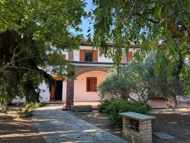 Villa in vendita a Vinzaglio NO