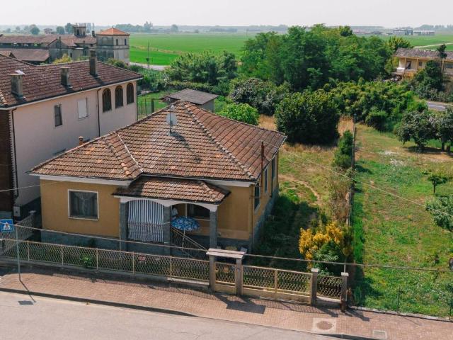Villa in vendita a Vinzaglio NO