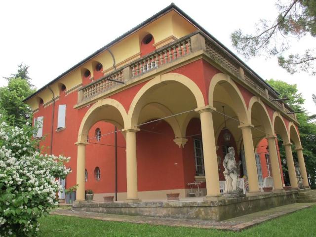 Villa in vendita a Zola Predosa BO
