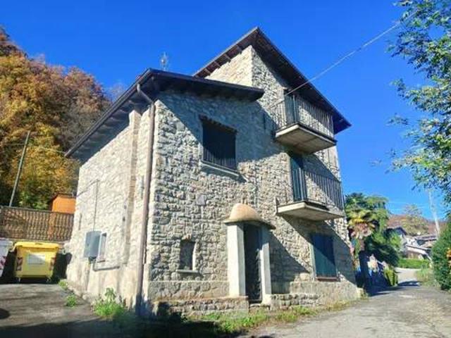 Villa in vendita a Zavattarello PV