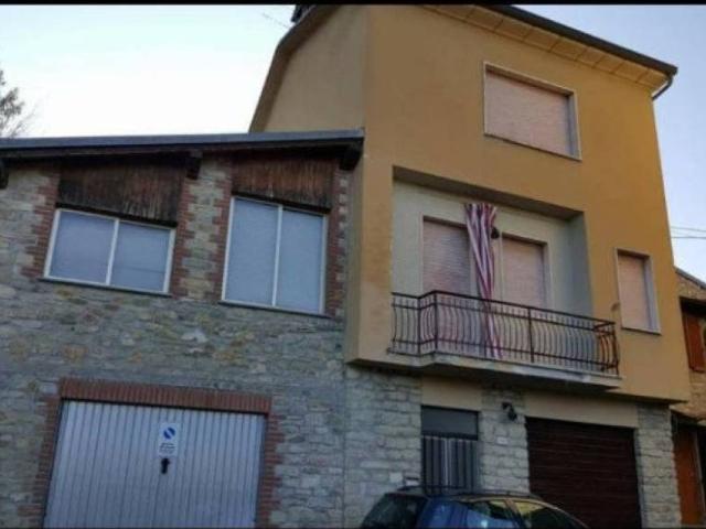 Villa in vendita a Zavattarello PV