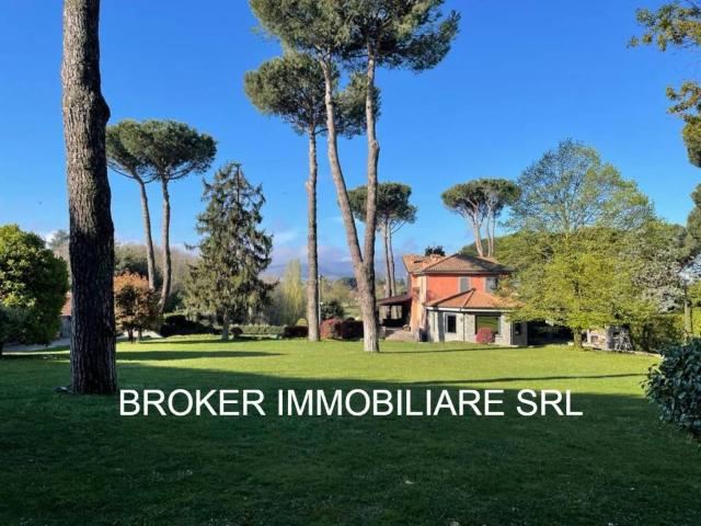Villa in vendita a Zagarolo RM