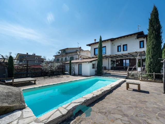 Villa in vendita a Zagarolo RM