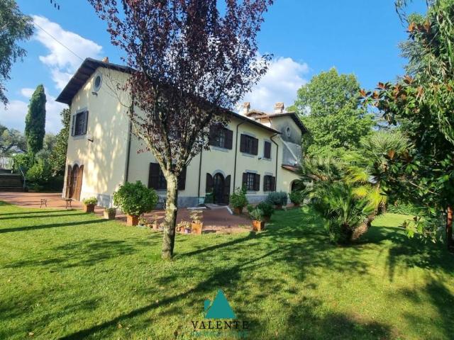 Villa in vendita a Zagarolo RM