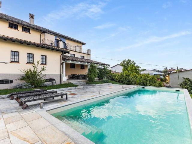 Villa in vendita a Ziano Piacentino PC