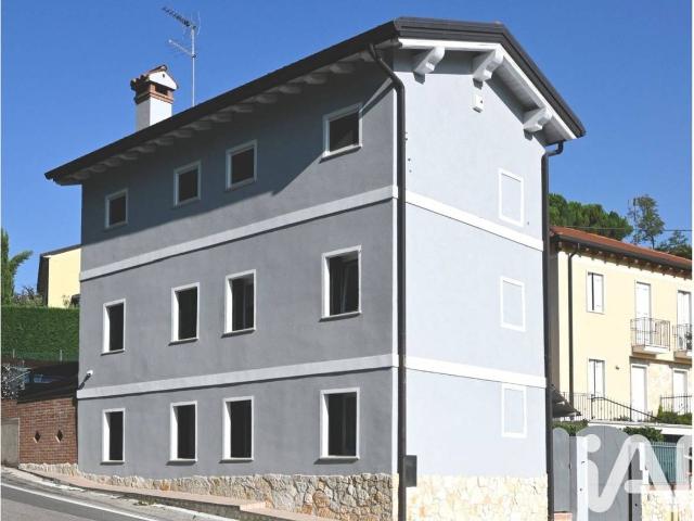 Villa in vendita a Zugliano