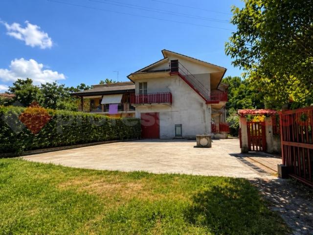 Villa in vendita ad Alatri