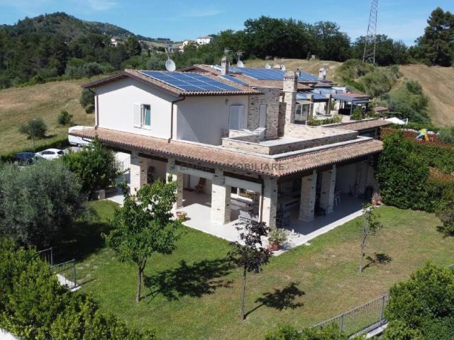 Villa in vendita ad Ascoli Piceno