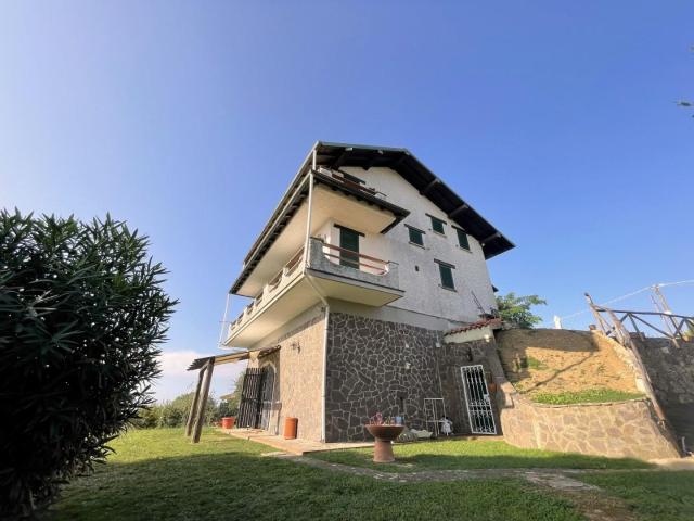 Villa in vendita, Camaiore pedona
