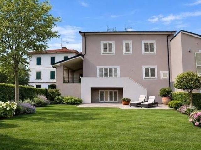 Esclusiva villa in vendita Cascina, Italia