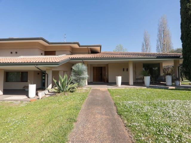 Villa in vendita Cesenatico, Emilia Romagna