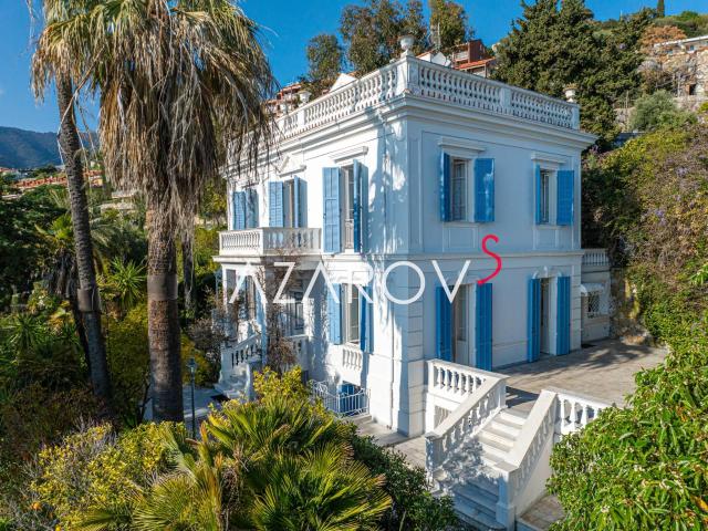 Villa in vendita con piscina a Ospedaletti 520m² Ospedaletti