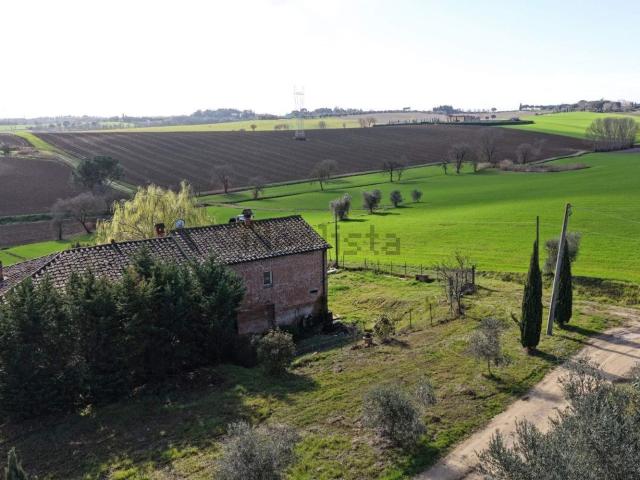 Villa in vendita di 140 m² in Via della Rinascita, 43