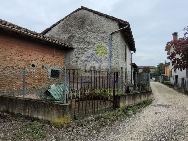 Villa in vendita di 140 m² in Via Montegrappa