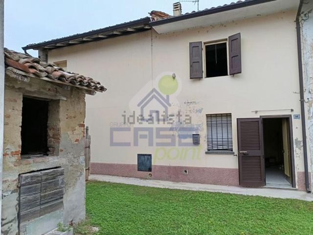 Villa in vendita di 140 m² in Via Roma