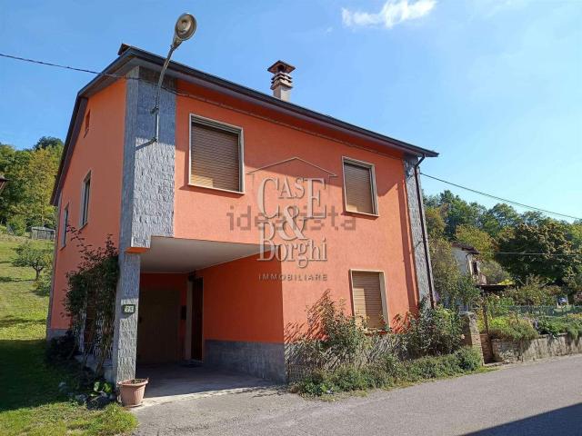 Villa in vendita di 144 m² in Frazione Gabbione, 20