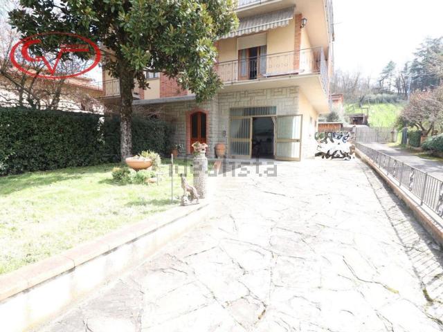 Villa in vendita di 145 m² in Via di Noferi