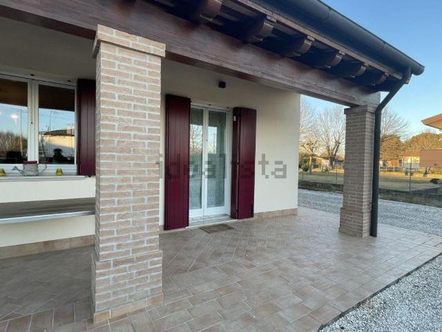 Villa in vendita di 150 m² in Via XXV Aprile
