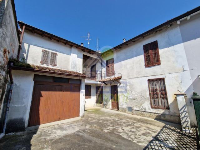 Villa in vendita di 160 m² in Via Alessandro Manzoni